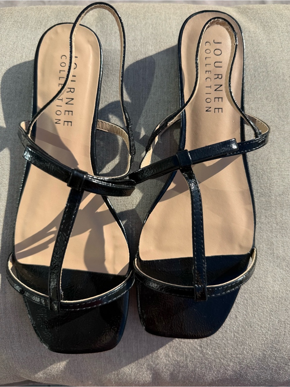 Journee Collection Black Patent T-Strap Square Open-Toe Sandal NWOT SIZE 8